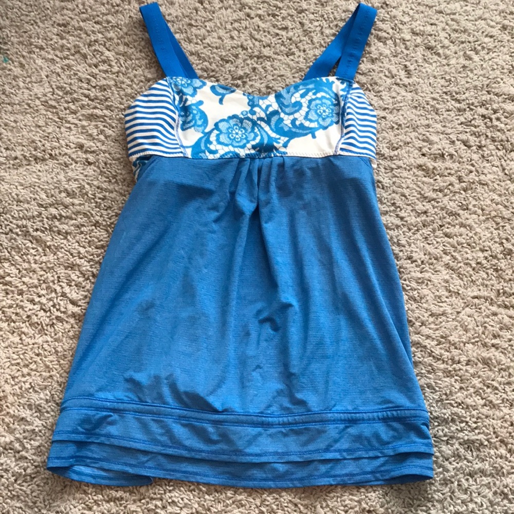 Lululemon built in bra top